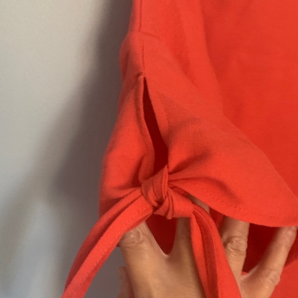 Frank Lyman Design Red Short Sleeve Top - Picture 4 of 4